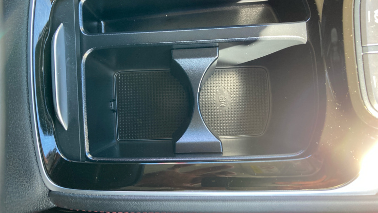 MG HS 1.5 T-GDI Trophy 5dr DCT Petrol Hatchback